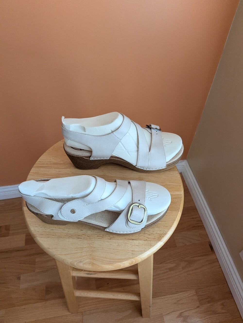 New Dansko White Wedge Sandals with Buckle Strap Size 38 / US 7.5- 8